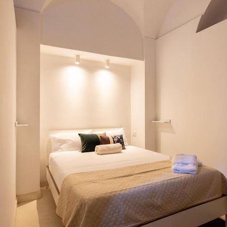 Отель Cortile Bellini Катания Экстерьер фото